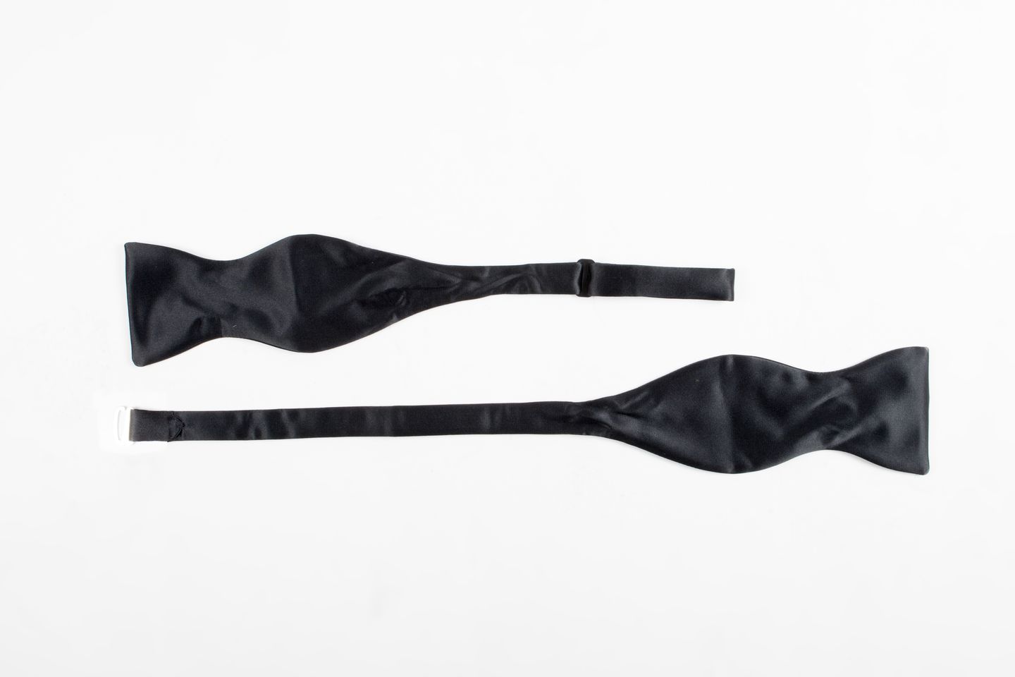 8 cm Black Duchess Silk Self-Tie Bow Tie