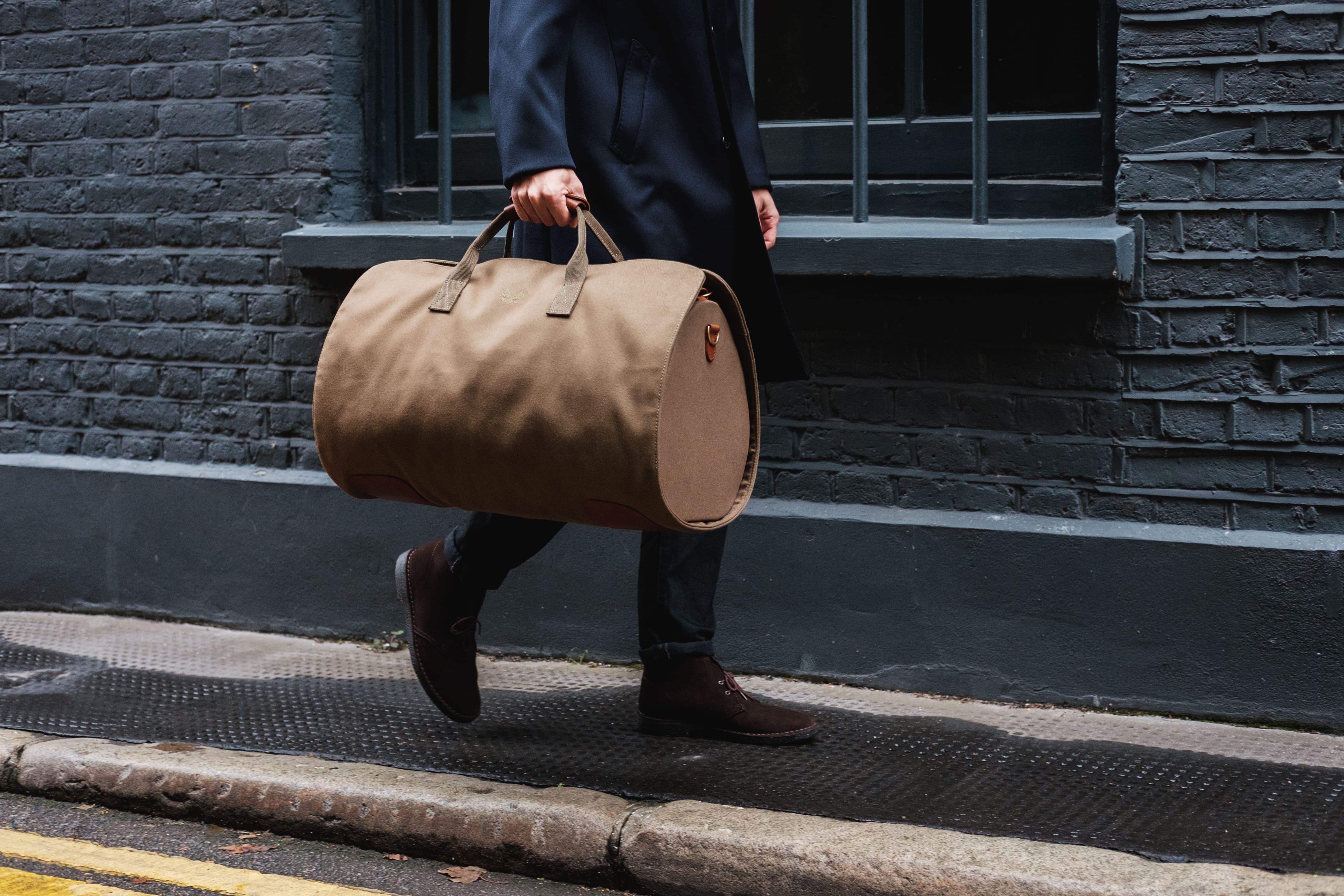 Bennett Winch Olive Canvas S.C Holdall